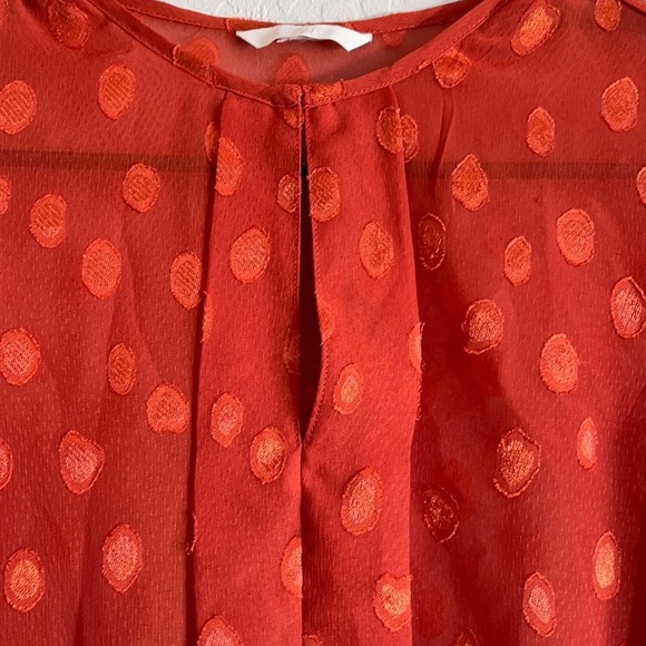 H&M woman’s medium red long sleeve blouse with tie cinched waist & polka dots - Picture 6 of 8